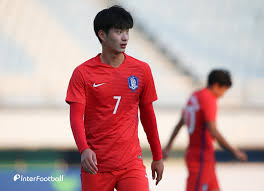 현재 k리그1 강원 fc 소속이다. ê´'ì£¼ ìœ ìŠ¤ ì¶œì‹  ê¹€ì •ë¯¼ ìž˜ì¸ ë¶€ë¥´í¬ 2êµ°ì—ì„œ ì‹œì¦Œ 3í˜¸ê³¨