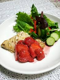 びんちょうまぐろ のムニエル いちごソース ／ おうちで春爛漫グランプリ2022【ヤマサ醤油株式会社】