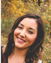 Julie Recker's Instagram, Twitter & Facebook