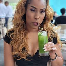 Canada wildfire smoke lingers over DC region bringing hazy sunshine  Wednesday https://tinyurl.com/23eo3uen