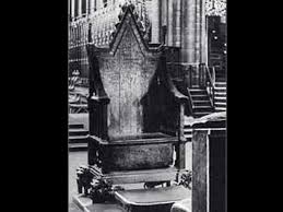 Stunning replica of the coronation chair commissioned for edward i in 1300 to house the scottish stone of scone. England S Coronation Chair Chrysanthemum Throne 5 Monarchies Their Seats Of Power Chrysanthemum Throne The Economic Times