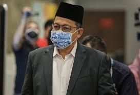 Keputusan kes siti kassim yang didakwa menghalang tugas jawi semasa pertandingan ratu cantik. Https Www Astroawani Com Berita Dunia Bekas Setiausaha Pertahanan Donald Rumsfeld Meninggal Dunia 306034 2021 06 30t23 52 56 000z Monthly 0 5 Https Img Astroawani Com 2021 07 71625096483 Tbdonaldrumsfeld Jpg Https Www Astroawani