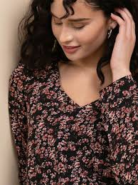 Vera Long Sleeve 2-Layer V-Neck Blouse