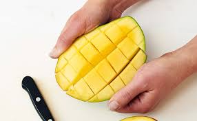 Doch mit ein paar tricks ist das gar nicht schwer. Kuchentrick Mangos Schneiden Geolino