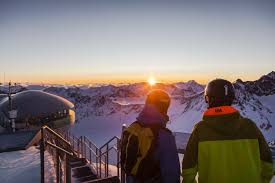 Skipistes sneeuwhoogte skipasprijzen pistekaarten webcams en wintersport informatie over skigebied.het hoogste punt van de pitztaler gletscher ligt op de 3440 meter hoge brunnenkogel. Pitztaler Gletscher Skisaison Start Am 19 09 Alpintreff