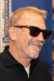 Kevin Costner and Sharon Stone openly flirted with each other at Governors  Awards: 'She winked at him'
