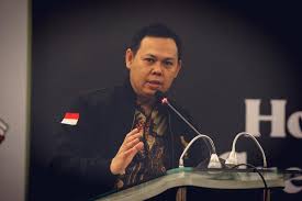 Riko juga mengaku masih memprioritaskan persija jakarta. Sultan Dpd Ri Prihatin Mendengar Jeritan Guru Agama Honorer Jpnn Com