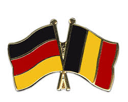 Die flagge wird meist so aufgehängt, dass der auf der hissflagge oberste streifen nach links zeigt. Freundschafts Pin Deutschland Belgien Fahne Freundschafts Pin Deutschland Belgien Nationalflagge Flaggen Und Fahnen Kaufen Im Shop Bestellen