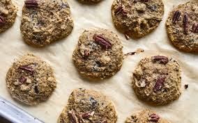 Biscuits Moelleux Au Chocolat Et Aux Pacanes Savourer Par Genevieve O Gleman Desert Dessert Desserts Snacks