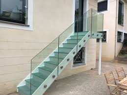 Help to make your staircase garden as attractive. China Prefabricated Stairs Outside Straight Glass Staircase China Glass Staircase Straight Glass Staircase
