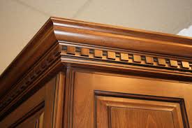 Crown Moulding With Dentil Insert Building A House Cottage Corbels