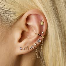 Tiny Diamond And Ear Cuff Chain Earring Earings Piercings Cute Ear Piercings Ear Piercings