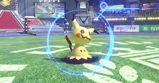 It wears a rag fashioned into a pikachu costume in an effort to look less scary. Pokemon Of The Year Contest Dethrones Pikachu Crowns Mimikyu Polygon