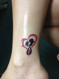 Tattoo of mother and child. Pin By Cosima Brenner On Tattoos Mother Tattoos For Children Tattoos For Daughters Tattoos For Kids