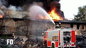 We did not find results for: Berliner Feuerwehr Feuer 16 Staffeln In Berlin Schmockwitz Adlergestell 14 07 2009 Youtube