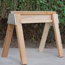 Stronger and cheaper than buying one. 20 Homemade Sawhorse Plans