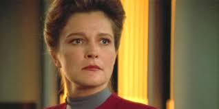 Would Kate Mulgrew Ever Do a 'Star Trek: Picard' Style Janeway Show? "You'd  All Watch It, You'd All Support It"