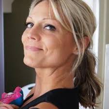 sandra steffens (@KakhieyesSandra)