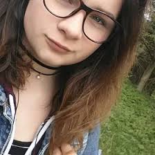 Lisa Weissbach's Instagram, Twitter & Facebook