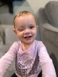 Eliza Mckenzie's Instagram, Twitter & Facebook