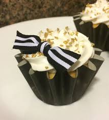 Black And Gold Cupcakes For Men Simple Black And Gold Cupcakes Black And Gold Cake Gold Baby Shower Cake Simple Birthday Cake