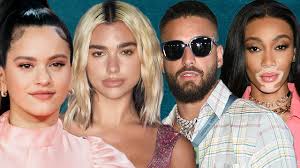 Muy pronto kim será definitivamente una mujer soltera y quien sabe. Dua Lipa Y Rosalia Colaboraran Kim Kardashian Y Maluma En Fashion Show Youtube