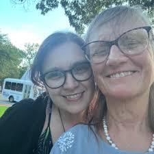 There have never been kings in America. The monarchy doesn't start now.