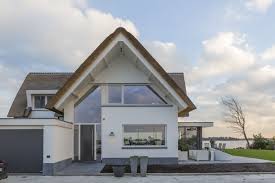 Glazen Schuifpui Woning Aan Het Water Obly Com In 2020 Met Afbeeldingen Vijvers Tuininrichting Zwembaden