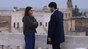 Pek çok dizi hayranı, hercai azra kimdir? Hercai Azra Ve Miran Ne Konusuyor Hercai Yeni Facebook