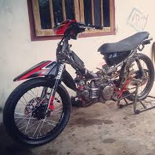 New 2007, modifikasi vega r lama, gambar modifikasi vega r, foto modifikasi vega r, modifikasi vega r road race, modifikasi vega r 2007 warna merah gambar modifikasi vega r terbaru airbrush thailook jari via modifikasimobiloe.blogspot.com. 30 Modifikasi Vega R Terbaru Terlengkap Terbaik Tahun Ini