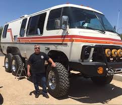 An Extreme 1970s Mobile Home Resto Mod Core77 Gmc Motorhome Vintage Motorhome Expedition Vehicle