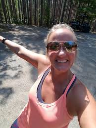 This mama is kid free for 3 hours… So…. I ran 🤷🏽‍♀️🤣