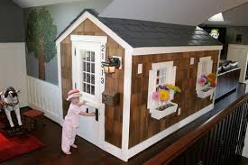 As a good parent, it is better if you let the kids move all day, rather than giving them a gadget to watch something all day. 15 Diy Cool Indoor Playhouse Ideas For Kids
