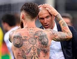 He is also the captain of both the teams he plays for. Tatuirovki Ramosa Celaya Vselennaya Iisus Majkl Dzhekson Otsylki K Dali Benksi I Desime Siesta Blogi Sports Ru