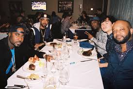 Christopher charles lloyd (born april 30, 1982), better known by his stage name lloyd banks, is an american rapper. Mit G Unit Im Steakrestaurant