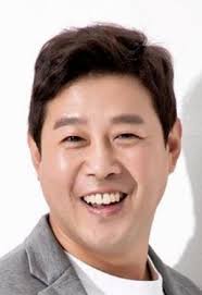 Shim Wan Joon (심완준)