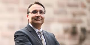 Seine herkunft, das rheinland, den katholischen glauben und. Furstlich Castell Sche Bank Erhoht Aktienquote Um Fast 15 Prozentpunkte Citywire