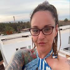 I'm organising a raffle to raise money for Tracy Chappell who sadly lost  her life