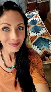 Krooked Kactus Designs telah...