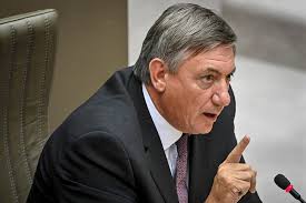 Drabbe en Devos: 'PS bezet het veld en laat zo min mogelijk ruimte aan PTB' 