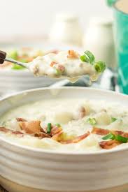 Creamy New England Clam Chowder - The Slow Roasted Italian