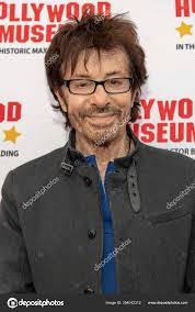 Karl Bardosh's Instagram, Twitter & Facebook