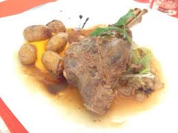 Souris D Agneau Picture Of Les Bafouettes Ile D Yeu Tripadvisor