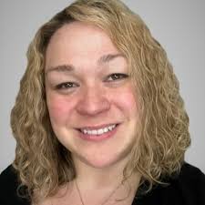 Took me a while to settle back into home and announce the news myself (even  though cat's out of the bag already). But I am so happy to announce that I  was