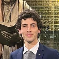 English version below) És tot un honor haver rebut el Premi Extraordinari  del Grau Llengües i Literatures Modernes del curs 2022-23 de la Universitat  de Barcelona. El Premi reconeix l'esforç i la… |