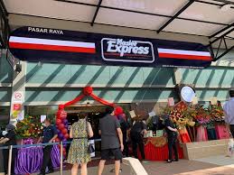 Maybank menyediakan produk perbankan penuh di malaysia. Maybank Taman Molek Jb