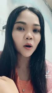 Lại là cô ấy, cô gái có đôi mắt biết nói, biết kể chuyện của núi rừng Tây  Nguyên. Người con gái Ê Đê ngày nào, ai vẫn còn nhớ bạn ấy