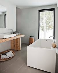 Aged bronze mirrors topped with little birds, as seen above, are a great way to finish off the garden theme. Noir Et Blanc En Finlande Rustic Bathrooms Modern Bathroom Design Rustic Bathroom Designs