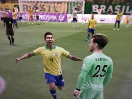 Fifa 21 potential wonderkids look a little different this year. Crazy Fifa 20 Bug Turns Loris Karius Into A Pitch Invader Dexerto