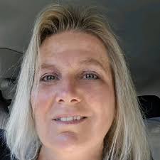 Awesome job by James Gonzales (Polar) with the 1,000 case display in  Grocery Outlet #542 in Laguna Niguel, CA. Thank you to Matt Schorle for  your support. Stop in and buy some